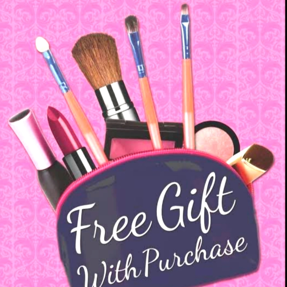 Free Gift with every purchase from my closet